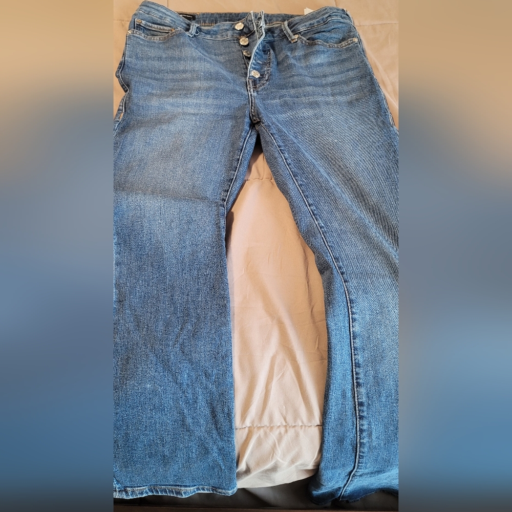 True Religion Women's Straight Leg Blue Jeans